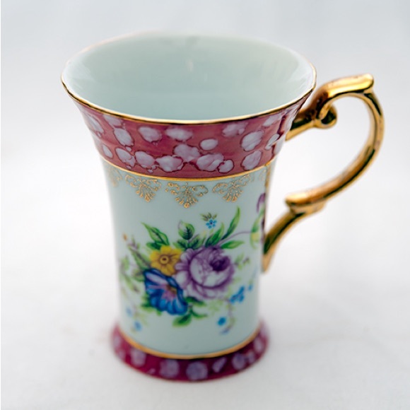 Other - Vintage cup